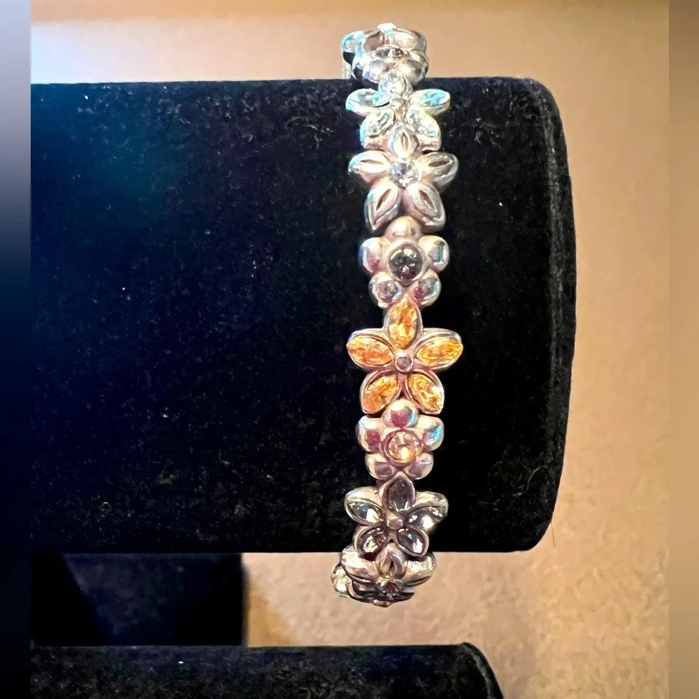Brighton bangle bracelet. Silver tone, size medium - Picture 1 of 6